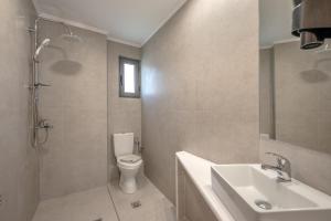 A bathroom at Sunset View