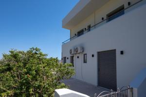 The building in which A villát is located