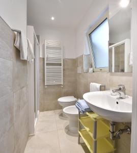 Ένα μπάνιο στο La Villa Elisabeth