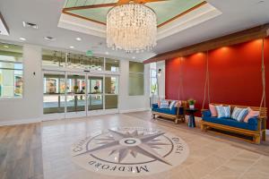 Compass by Margaritaville Medford的休息区