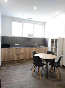 Kuchyňa alebo kuchynka v ubytovaní Apartamentos Turísticos Betanzos