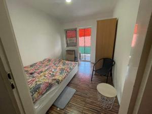 Fotografia z galérie ubytovania Kyra Apartman v destinácii Balatonboglár + 7 fotografií