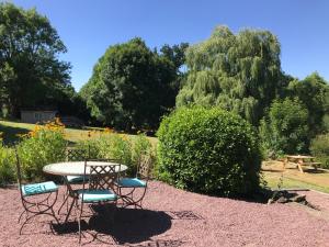 Ogród w obiekcie La Paix, Gîte bucolique en Normandie