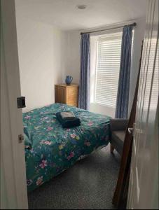 Voodi või voodid majutusasutuse Self contain apartment on the Barbican 3 bed toas