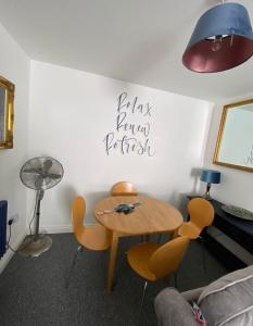 Istumisnurk majutusasutuses Self contain apartment on the Barbican 3 bed