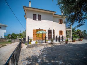 Imagem da galeria de Lemon House for big family in Damouchari - Delicious Houses em Damouchari mais 28 fotografias