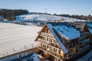 Apartament Stary Drewniany Białka Ski Resort -obok Termy Bania i Kotelnica v zime