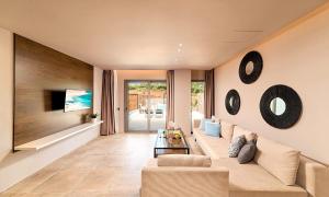 A seating area at Sissi Lux Villas
