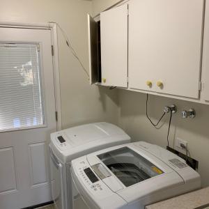 Φωτογραφία από το άλμπουμ του Very spacious house with a view and AC near UofO σε Eugene