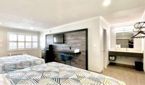 Ένα ή περισσότερα κρεβάτια σε δωμάτιο στο Motel 6 Pico Rivera - Los Angeles, CA