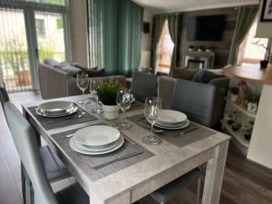 Afbeelding uit fotogalerij van Jungle lodge in Lymington