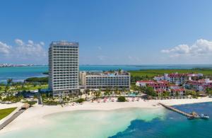 Et luftfoto af Breathless Cancun Soul Resort & Spa - Adults Only - All Inclusive