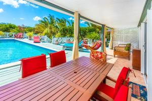 Gallery image of Villa Lazy Daze in Jolly Harbour