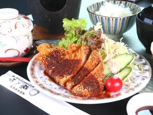 傳統日式旅館或附近的食物
