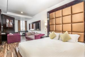 Kama o mga kama sa kuwarto sa Mahabir Palace