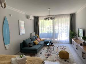 Posezení v ubytování A chic lakeside dig - Alexandra Apartment Fonyod