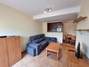 Kuchyň nebo kuchyňský kout v ubytování Apartamento en Playa Rapadoira + 10 fotografií