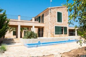 Bazén v ubytovaní Finca Melis alebo v jeho blízkosti