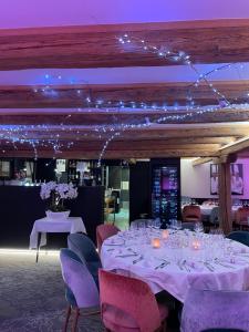 Restaurace v ubytování Hôtel Restaurant Au Cygne