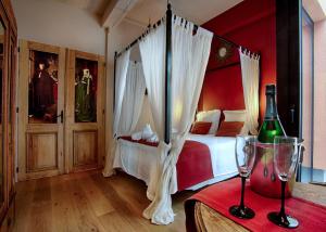 Postel nebo postele na pokoji v ubytování B&B Royal Swans
