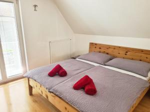 Postel nebo postele na pokoji v ubytování Kreischberg Deluxe with Finnish Sauna