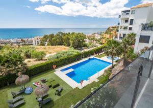 Bazén v ubytování Blue Suite 2389 Sea Views nebo v jeho okolí
