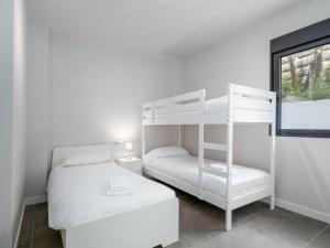Postel nebo postele na pokoji v ubytování Blue Suite 2389 Sea Views