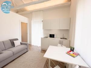 Χώρος καθιστικού στο Basovizza 3 Angelica Tirabora Short Rent +16 φωτογραφίες
