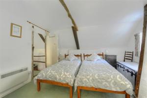 Gallery image of St Gabriels Cottage in Charmouth