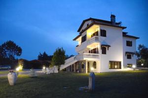 Budova, kde se vila nachází