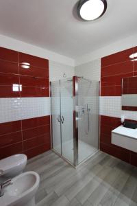 Hotel Paladini tesisinde bir banyo