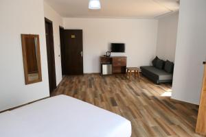 Μια τηλεόραση ή/και κέντρο ψυχαγωγίας στο Hôtel Corail de Cabo