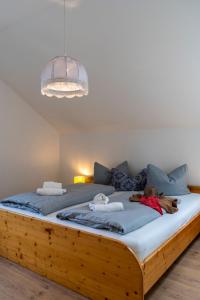 Ein Bett oder Betten in einem Zimmer der Unterkunft Pullman City Ferienpark