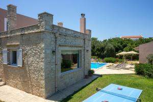 The swimming pool at or close to Villa Terpsy by Villa Plus