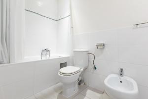 Koupelna v ubytování Luxury Riverside Apartments In The Center Of Prague