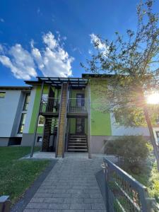 Budova, kde se apartmán nachází