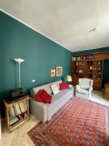 Posedenie v ubytovaní 4 Balconi House-Elegante dimora nel centro storico