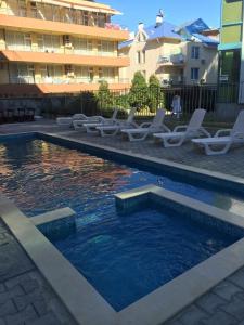 Bazén v ubytování Guest Rooms Venera nebo v jeho okolí
