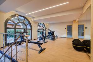 Posilňovňa alebo fitness centrum v ubytovaní California