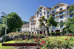 Foto de la galería de Meublé classé 3 étoiles au pied des thermes en Allevard