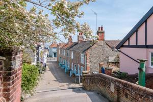 a row of brick houses on a street at Briargate, Aldeburgh in Aldeburgh