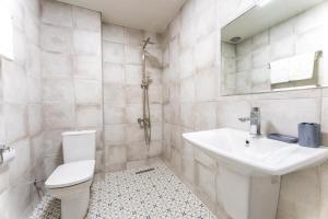Bagno di Hotel Chatini Mestia