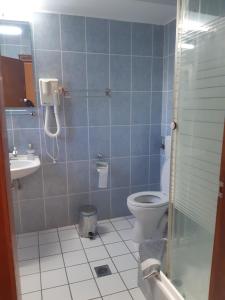 Bilik mandi di Hotel Astoria