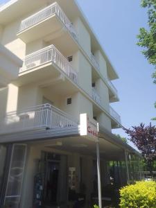 Balkón nebo terasa v ubytování B&B - Meuble' - Hotel " CORDIALE "
