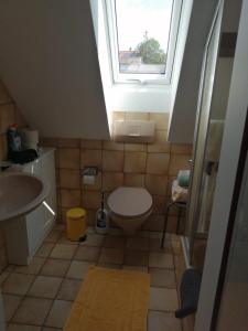 Koupelna v ubytování Ferienwohnung Hengnau in Wasserburg am Bodensee