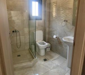 Ένα μπάνιο στο Melivia Luxury Suite +17 φωτογραφίες
