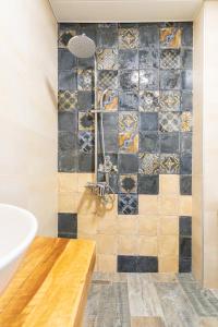 Bagno di Hotel Chatini Mestia