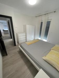 Posteľ alebo postele v izbe v ubytovaní Eva Apartment 2