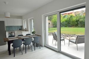 Kuchyň nebo kuchyňský kout v ubytování Sz36 Apartman