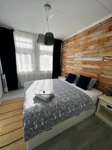 Postel nebo postele na pokoji v ubytování Sävsjöns Boende